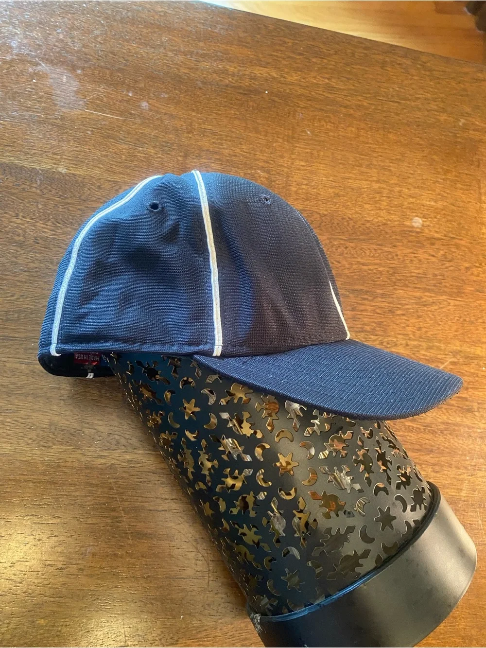 New Era referee / umpire black and white fitted baseball cap hat 7-3/8 EUC